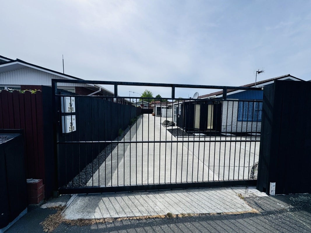 2/290 Avonhead Road, Avonhead, Christchurch - Carousel 2