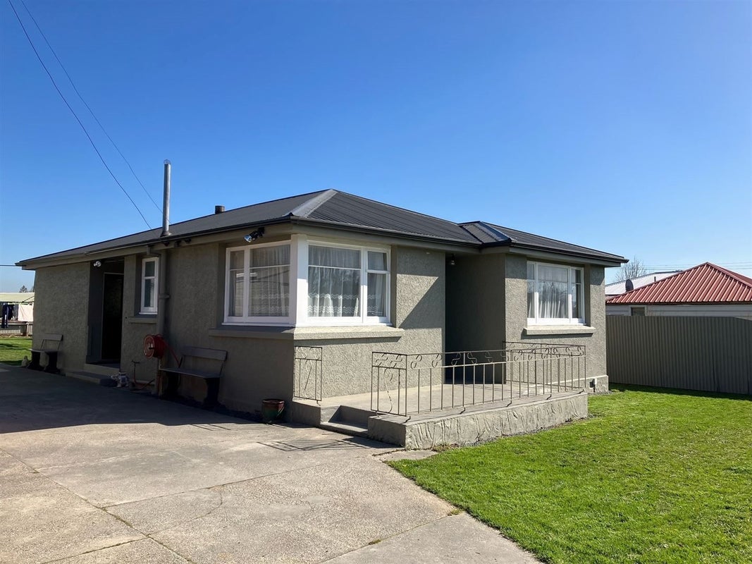 23 Springfield Road, Milton - Carousel 2