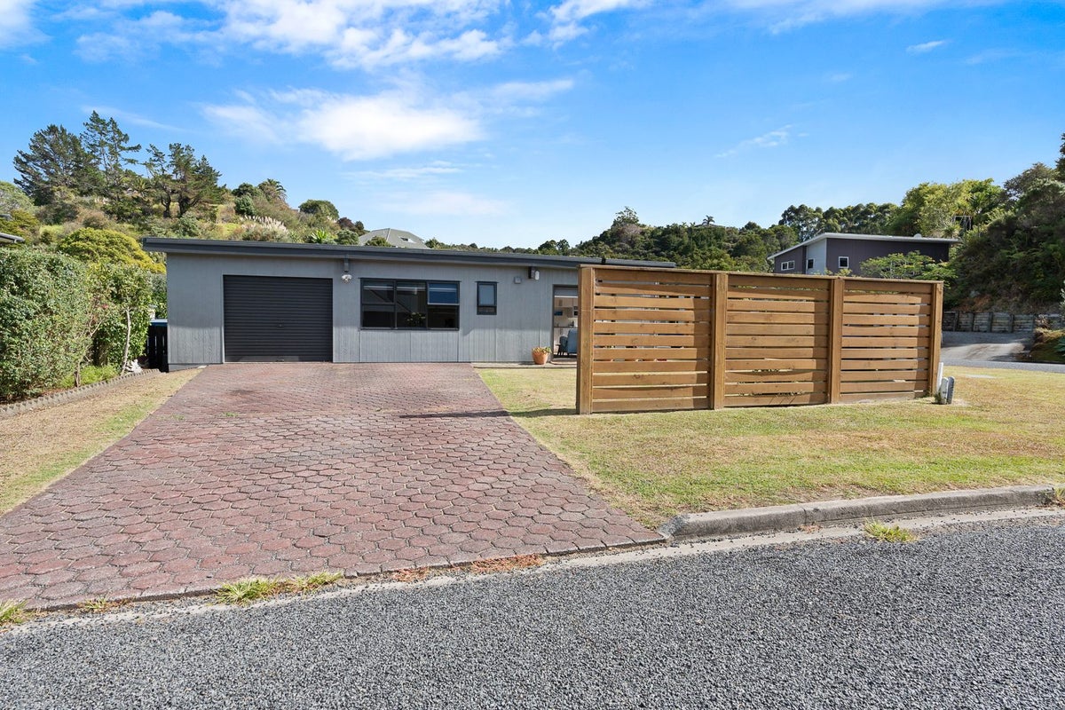 30 Pine Road, Whangarei - Carousel 1