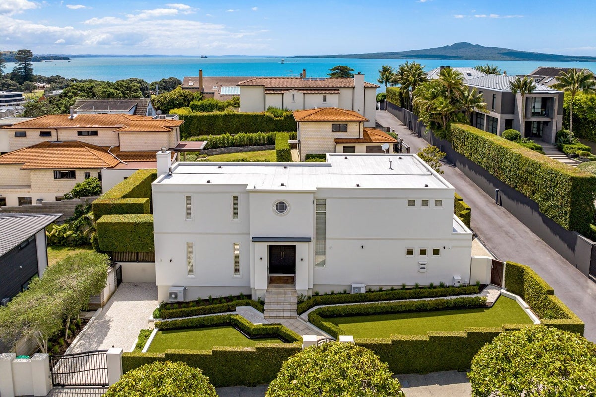12 Ronaki Road, Mission Bay, Auckland - Carousel 2