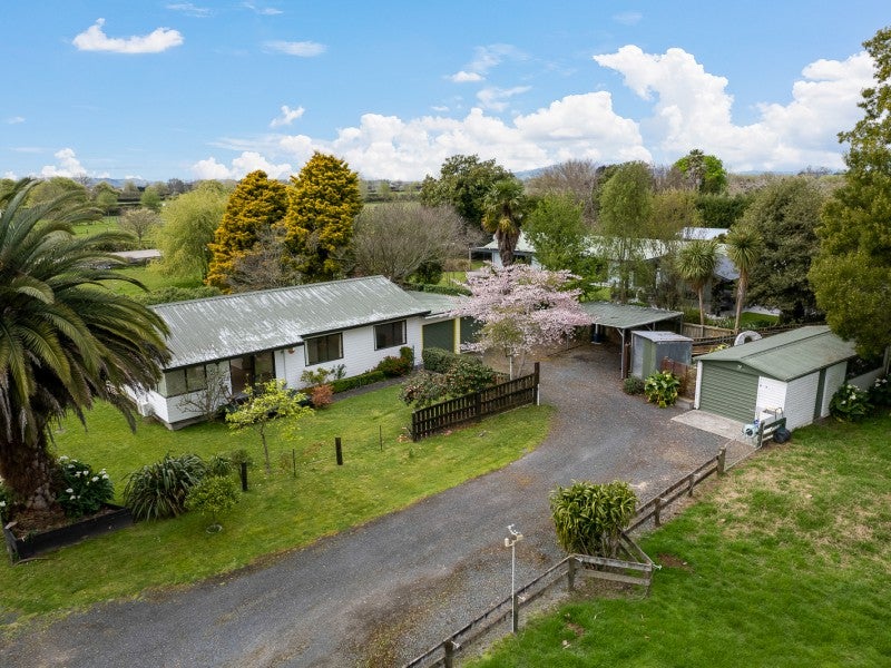 18 Bmeadows Road, TAMAHERE, HAMILTON - Carousel 1