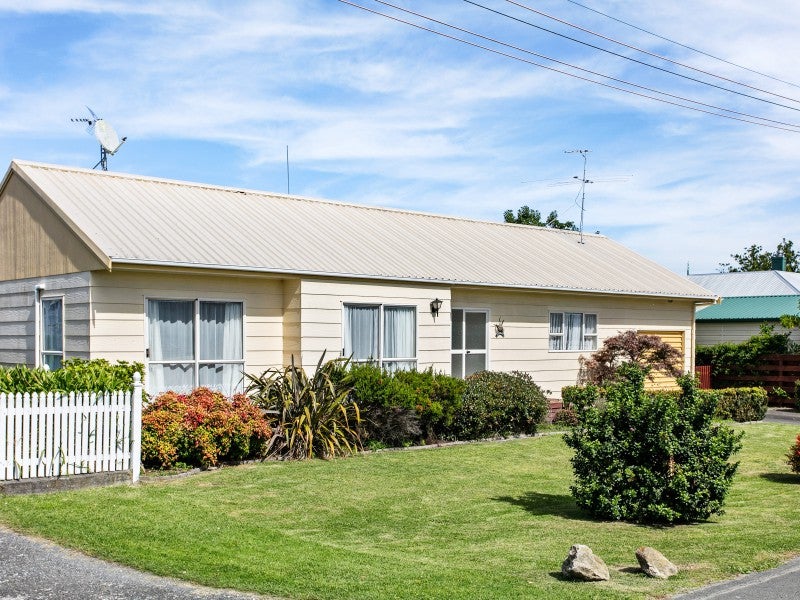 1A Domett Street, Whataupoko, Gisborne - Carousel 1