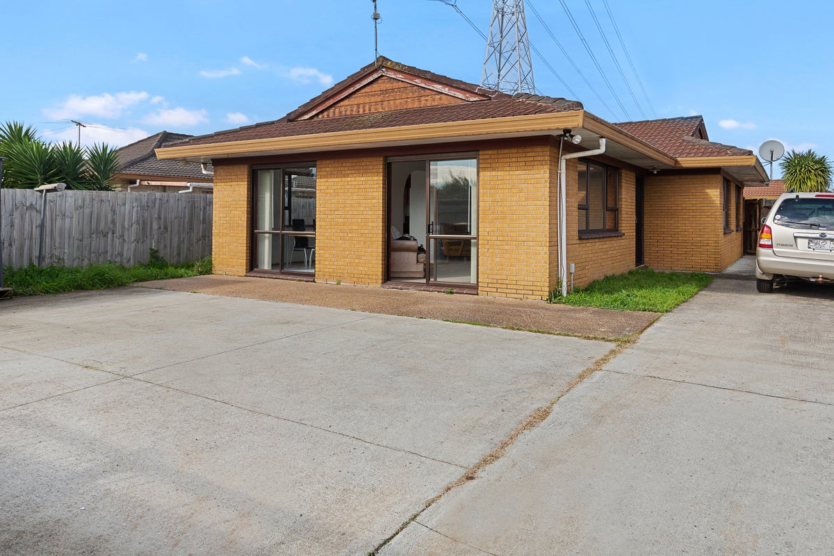 1/15 Berwyn Avenue, Takanini, Auckland - Carousel 2