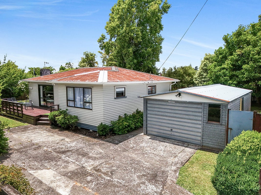 37 Pollen Crescent, Melville, Hamilton - Carousel 1