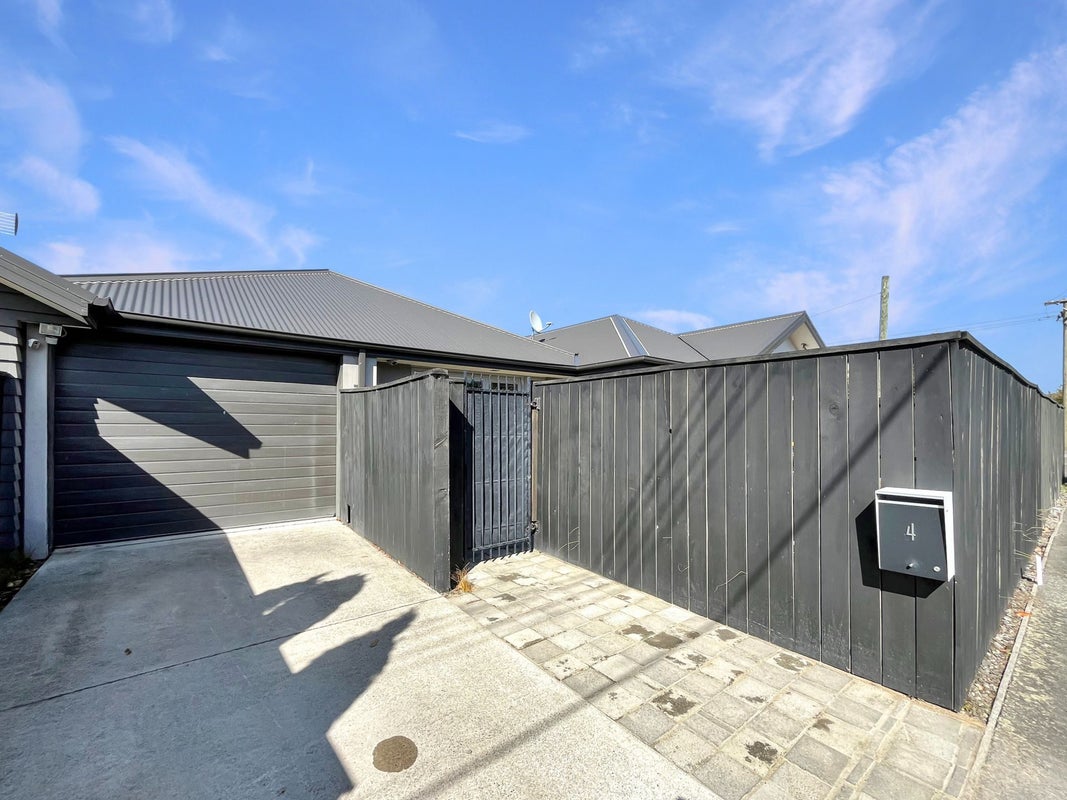 4 Gresford Street, Edgeware, Christchurch - Carousel 1