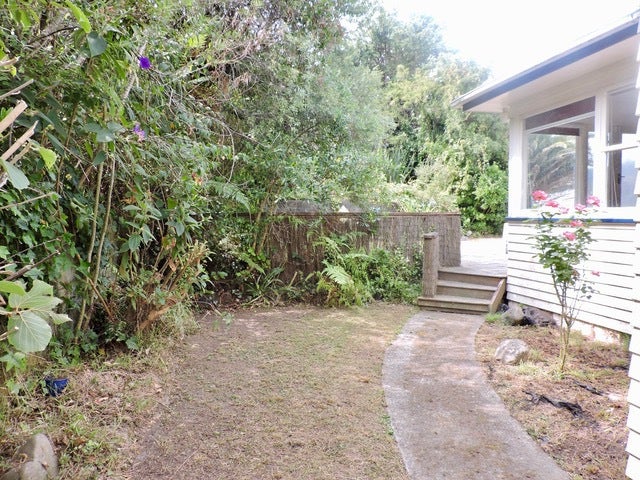 89 Redwood Avenue, Tawa, Wellington - Carousel 2
