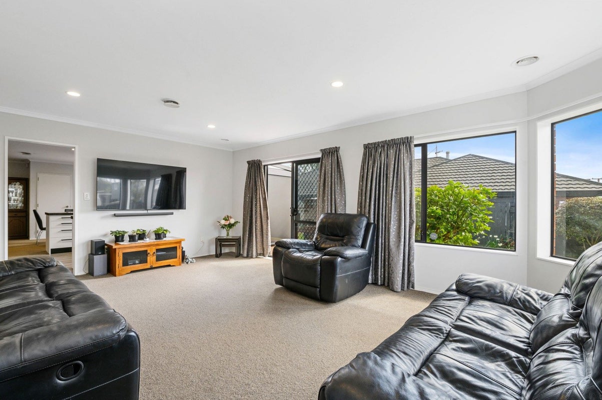 75 Basley Road, Owhata, Rotorua - Carousel 2