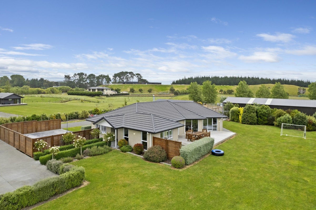 23 Nicholson Drive, Kaitoke, Whanganui - Carousel 1
