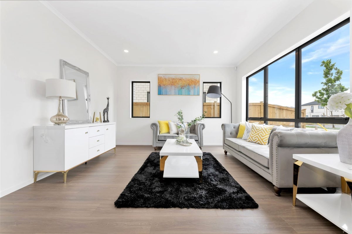 8 Drumaness Road, Flat Bush, Auckland - Carousel 2