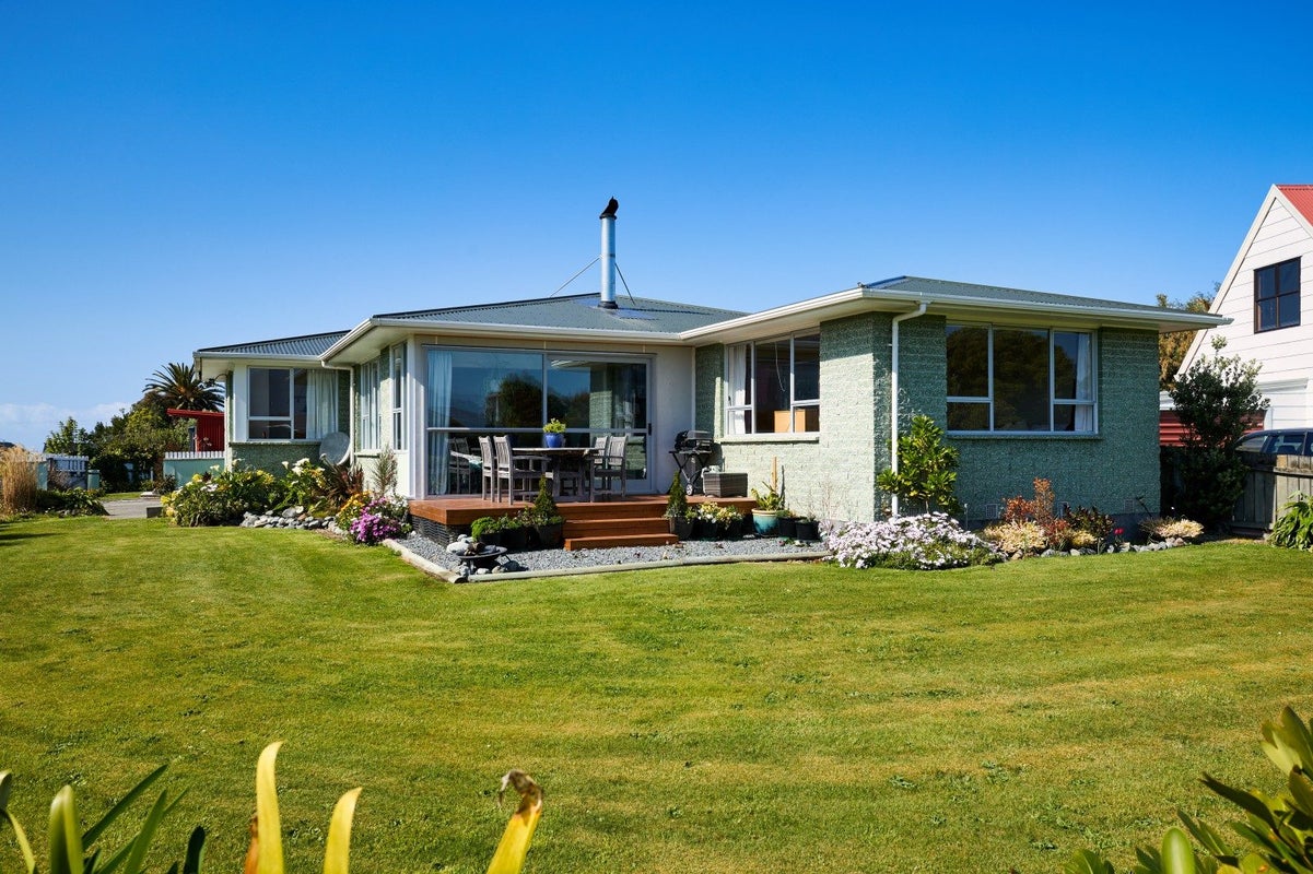 10 Cromer Street, Kaikoura - Carousel 33