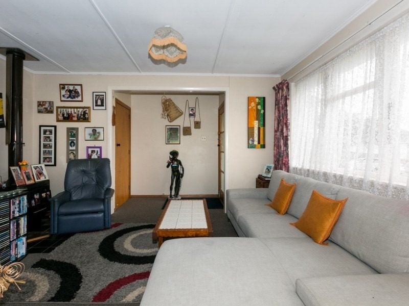 12 Bisson Place, Maraenui, Napier - Carousel 2