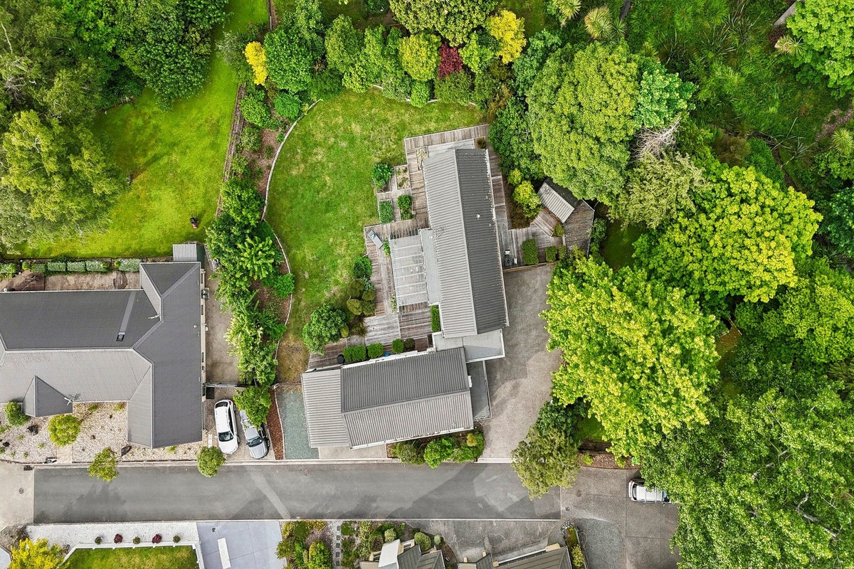 8 Bridgewater Lane, Stoke, Nelson - Carousel 24