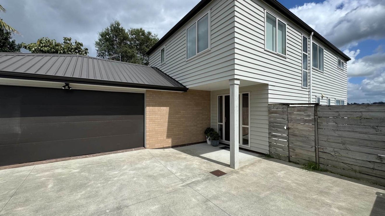 15 Durbin Court, Greenhithe, Auckland - Carousel 1