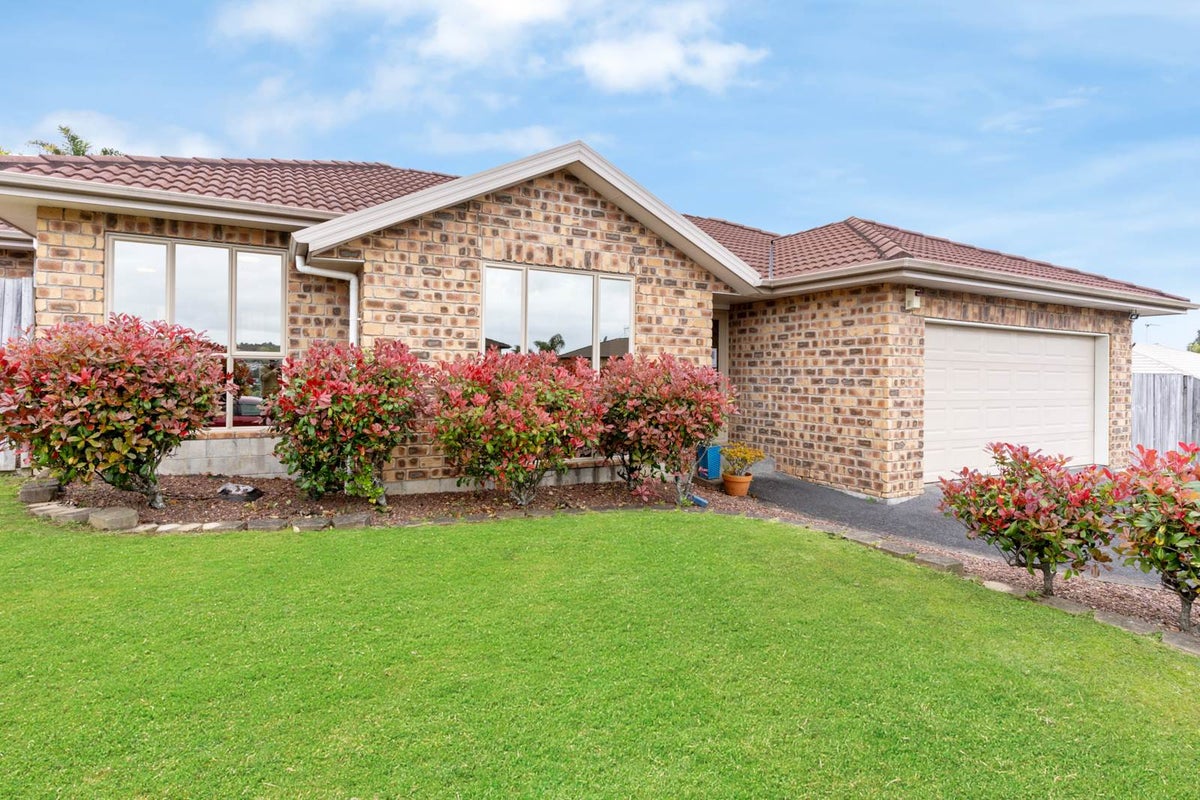 47 Nimstedt Avenue, Oteha, Auckland - Carousel 1