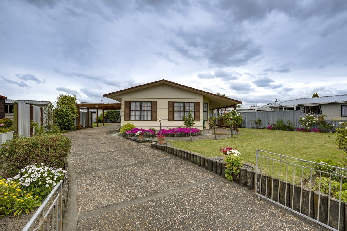 17 Jeffares Place, Taradale, Napier - Carousel 20