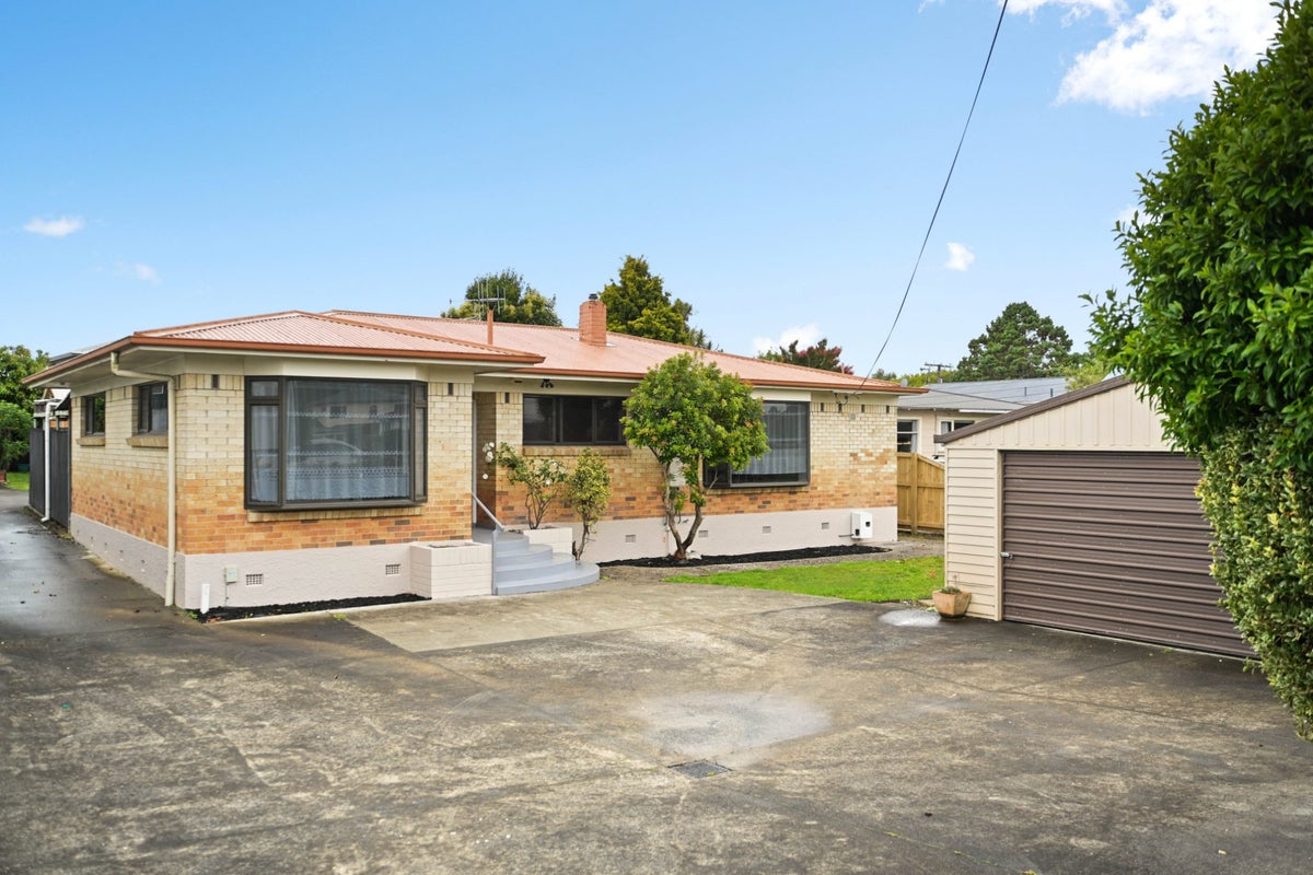 41 Morrinsville Road, Hillcrest, Hamilton - Carousel 2