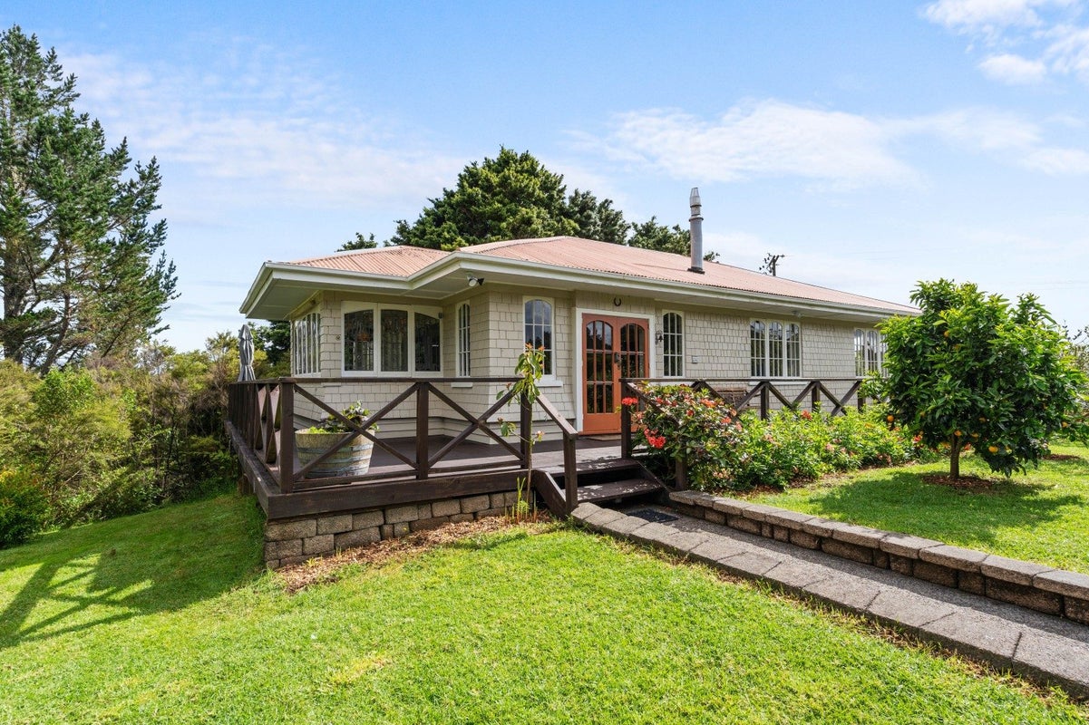 246 Gray Road, Te Kamo, Whangarei - Carousel 1