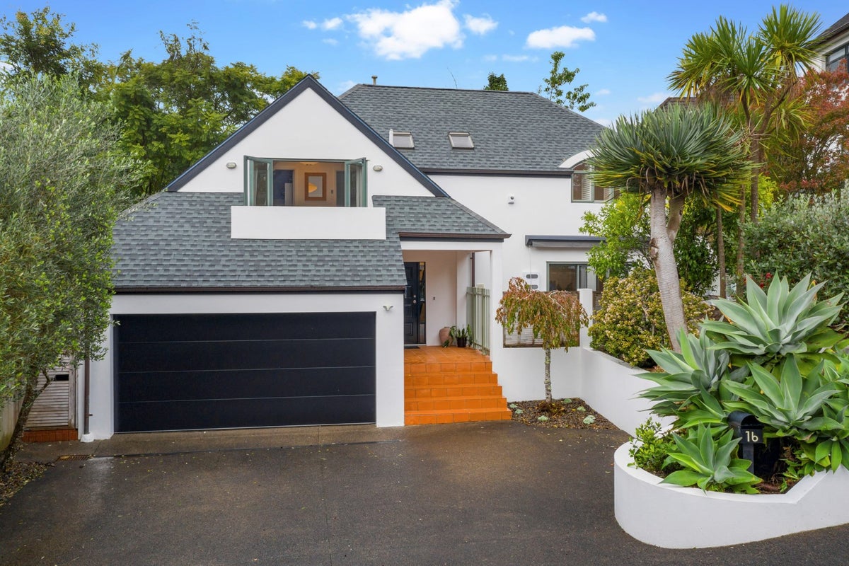 16/164 St Heliers Bay Road, St Heliers, Auckland - Carousel 1
