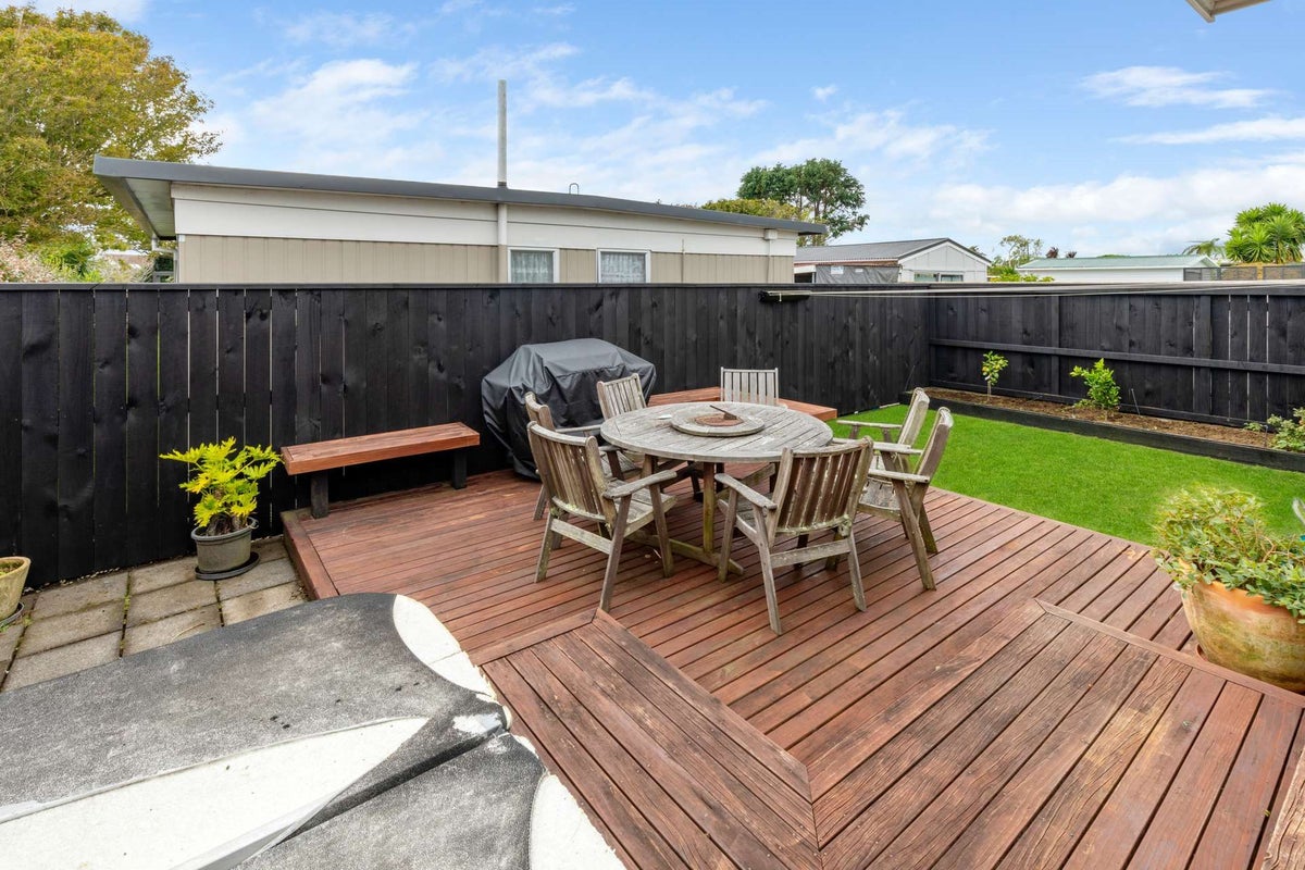 317 Carrington Street, Vogeltown, New Plymouth - Carousel 1