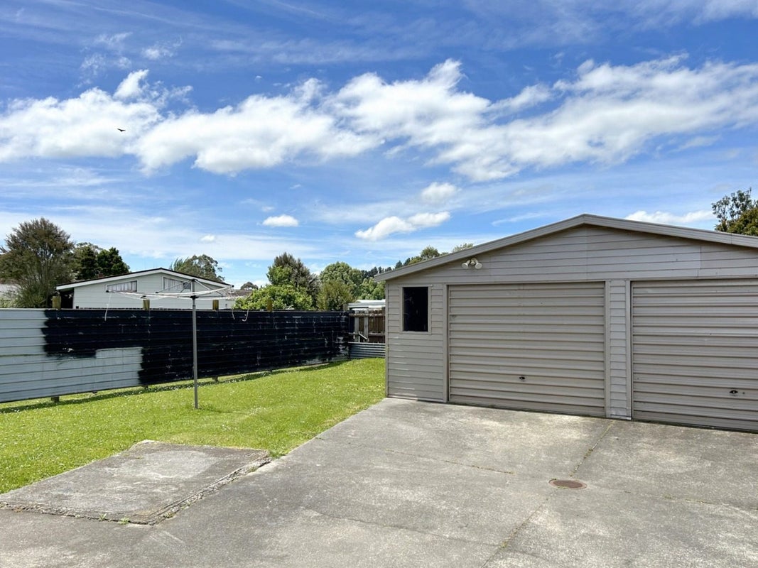 70 Talbot Street, Whanganui East, Whanganui - Carousel 11