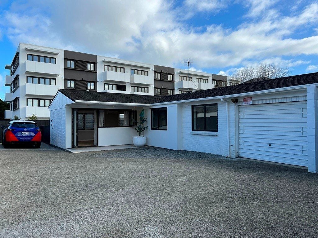 241B Kepa Road, Mission Bay, Auckland - Carousel 1
