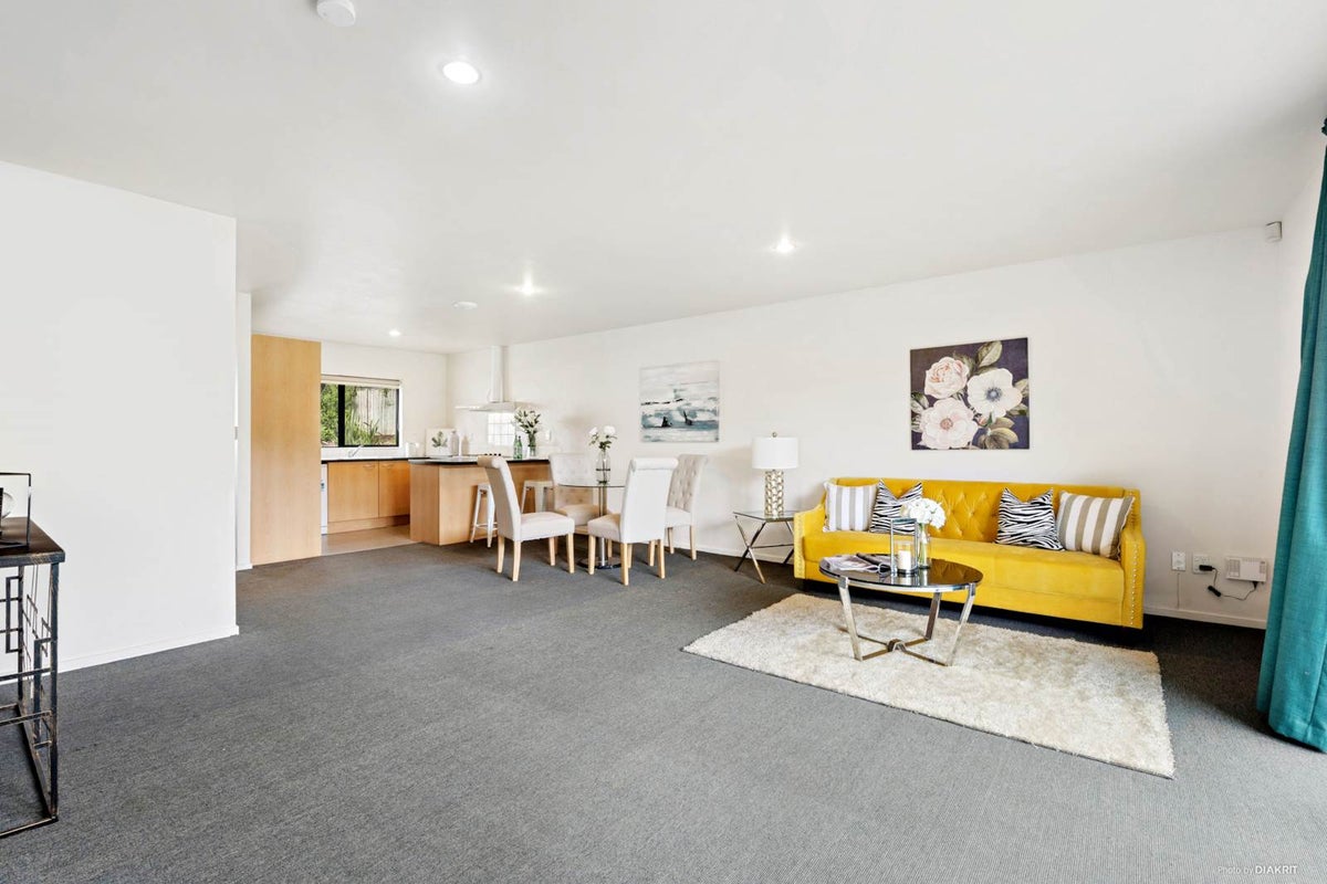 12/548 Albany Highway, Albany, Auckland - Carousel 1