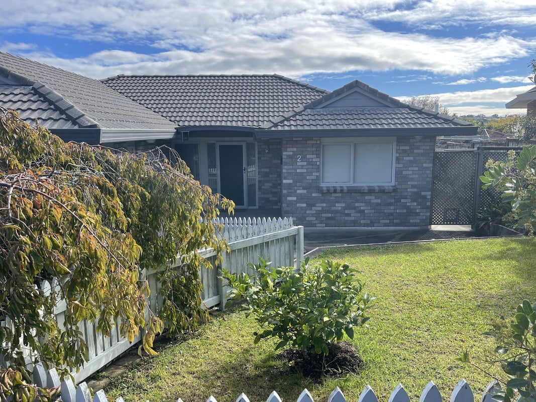 2/12 Ayrshire Place, Somerville, Manukau - Carousel 2