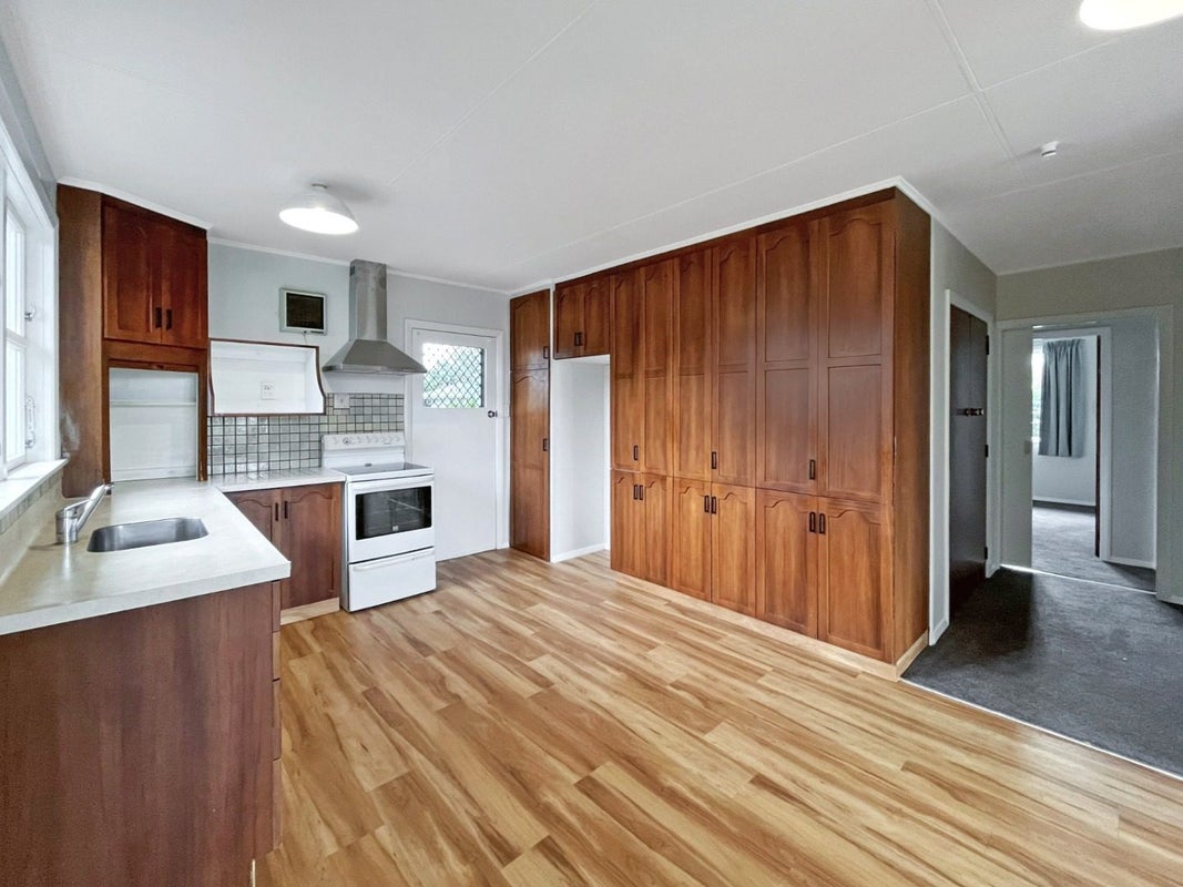 3 Greenock Place, Awapuni, Palmerston North - Carousel 2
