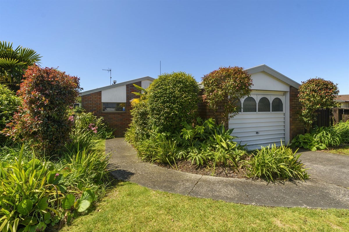 1/26 Laing Place, Otumoetai, Tauranga - Carousel 2