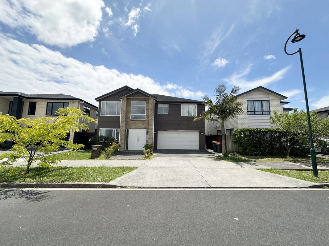 9 Ballyholey Drive, Flat Bush, Auckland - Carousel 2