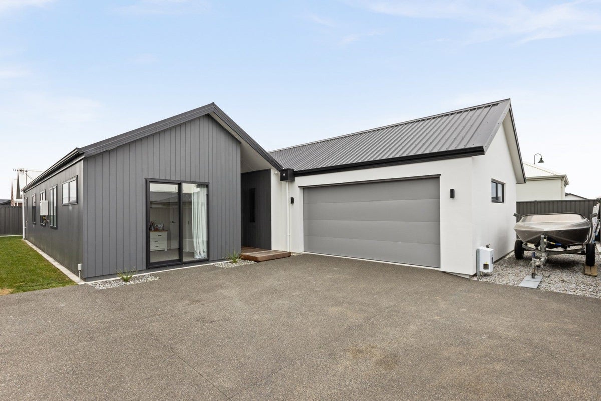 28 Hunter Drive, Awatoto, Napier - Carousel 2