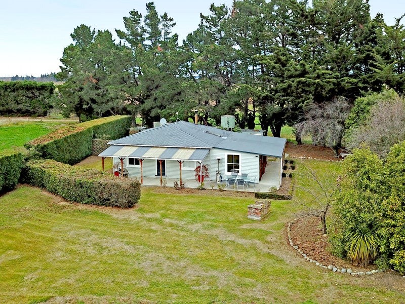 2153 Bealey Road, Darfield - Carousel 2