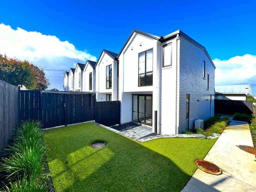 50F Spring Street, Onehunga, Auckland - Carousel 2
