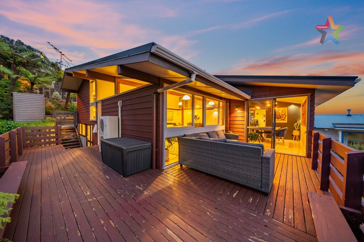 117 Dowse Drive, Maungaraki, Lower Hutt - Carousel 2