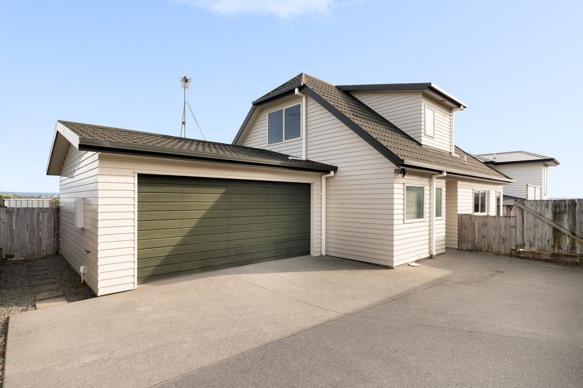 50 Waikite Road, Welcome Bay, Tauranga - Carousel 1