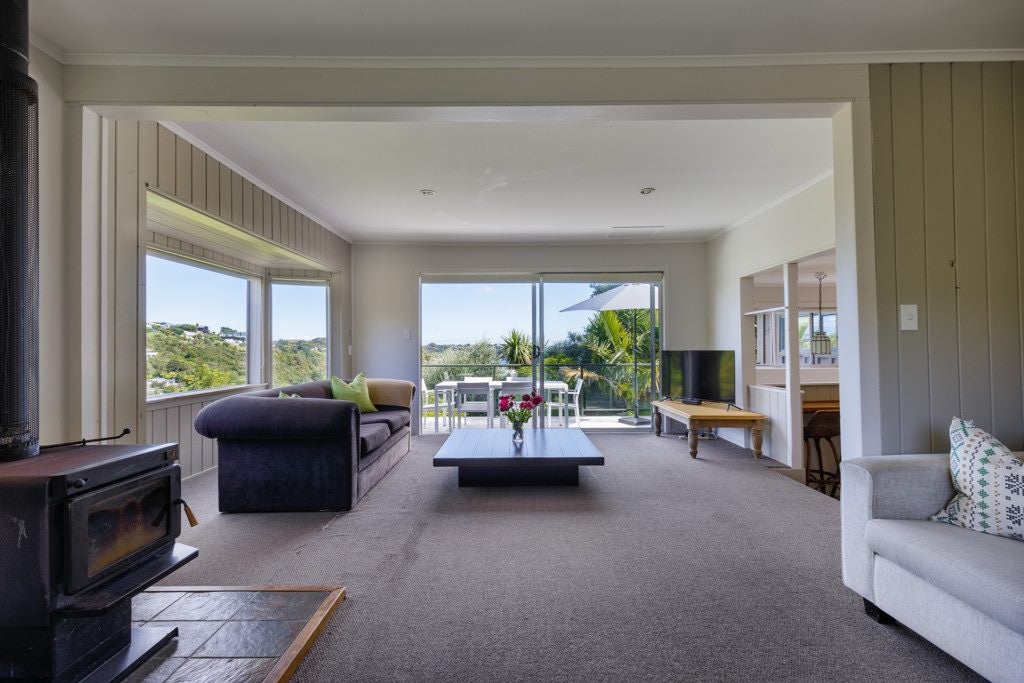 50 Coromandel Road, Oneroa, Waiheke Island - Carousel 2