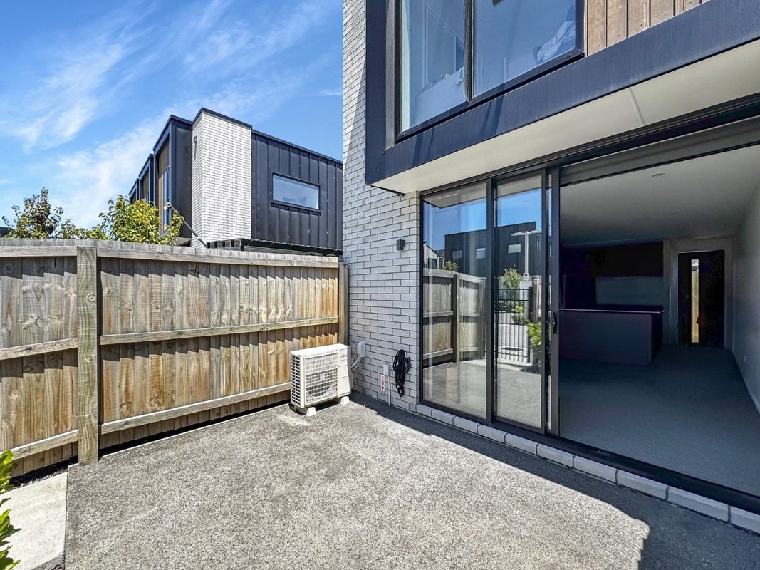3/329 Lincoln Road, Addington, Christchurch - Carousel 7