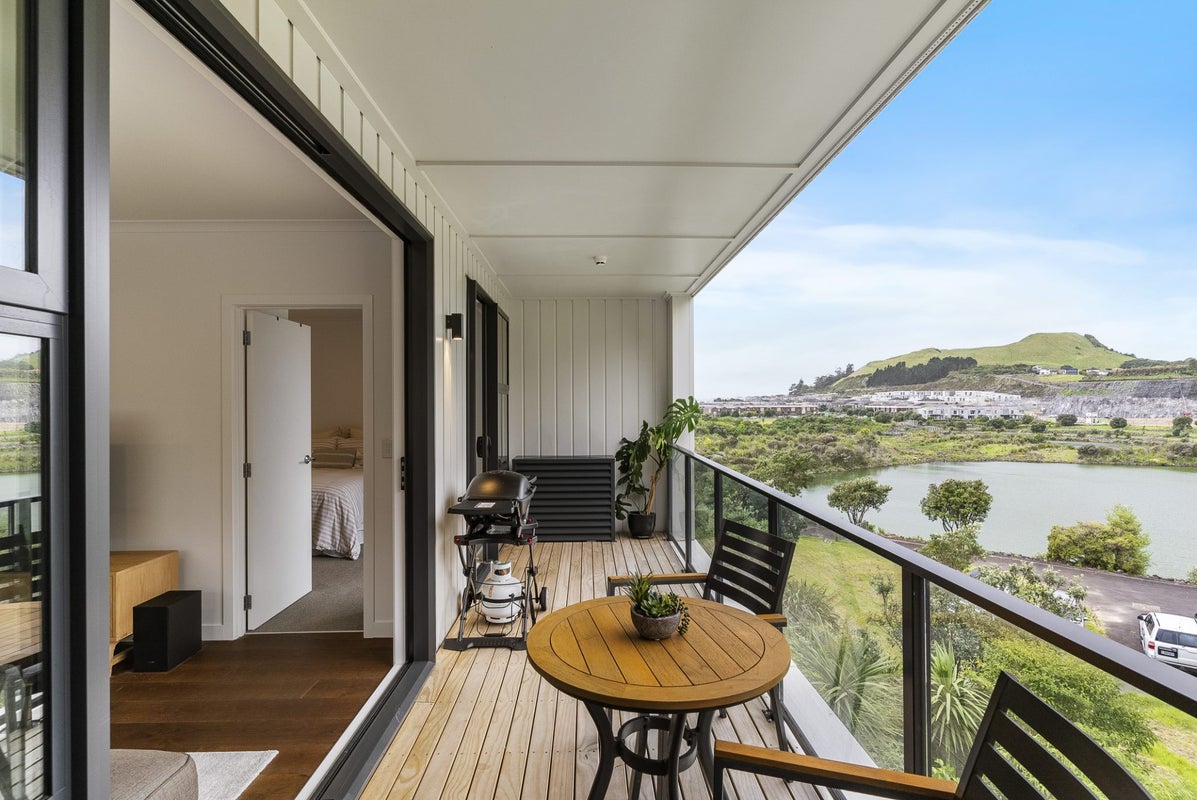 207/3 Percy Winstone Lane, Stonefields, Auckland - Carousel 1