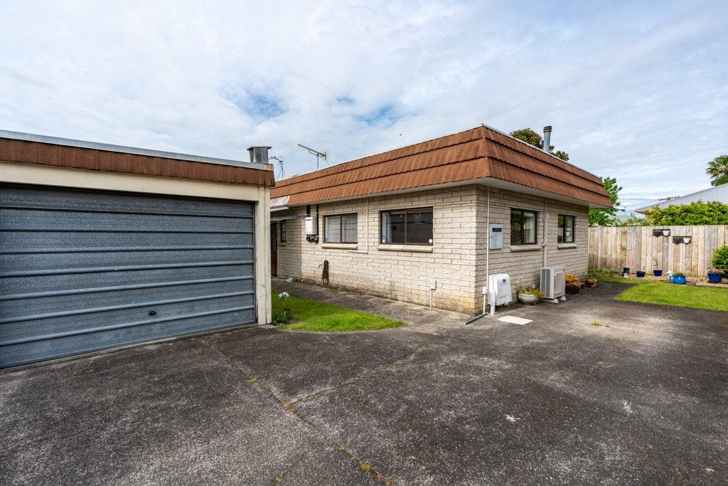 4/1 St Olpherts Avenue, Enderley, Hamilton - Carousel 13