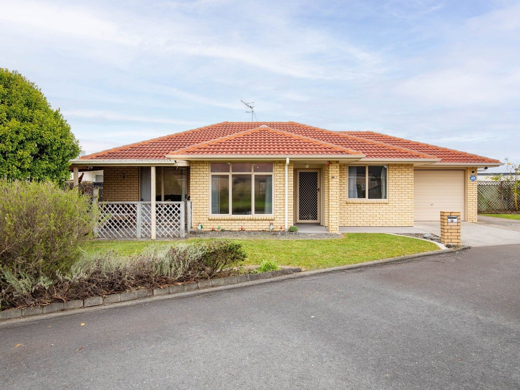 13 Grevillea Place, Melville, Hamilton - Carousel 1