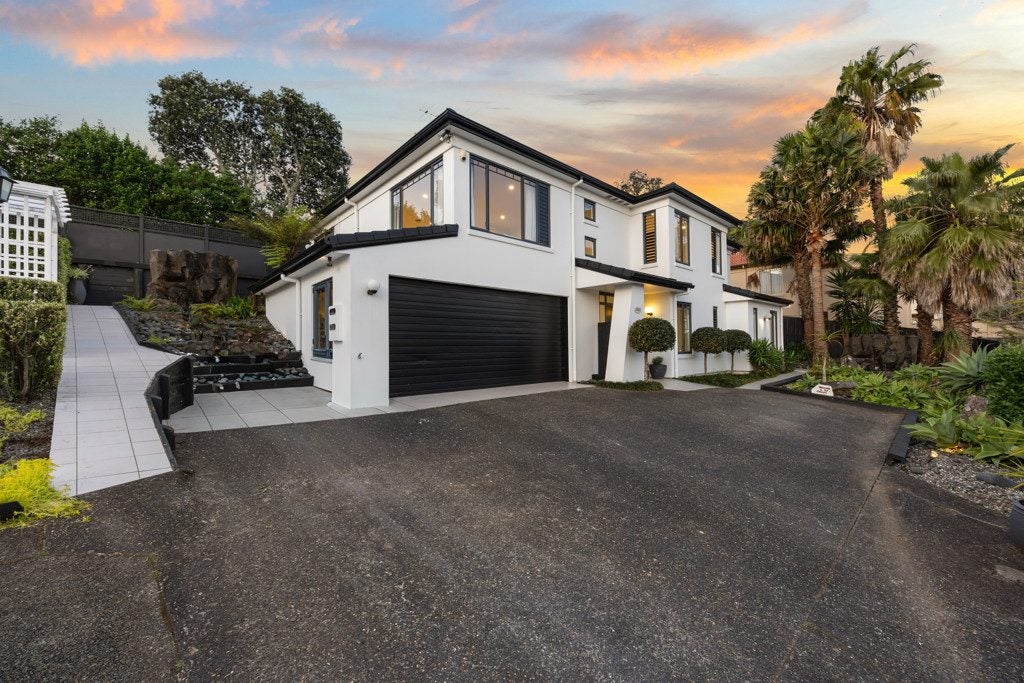 42 Rosepark Crescent, Remuera, Auckland - Carousel 1