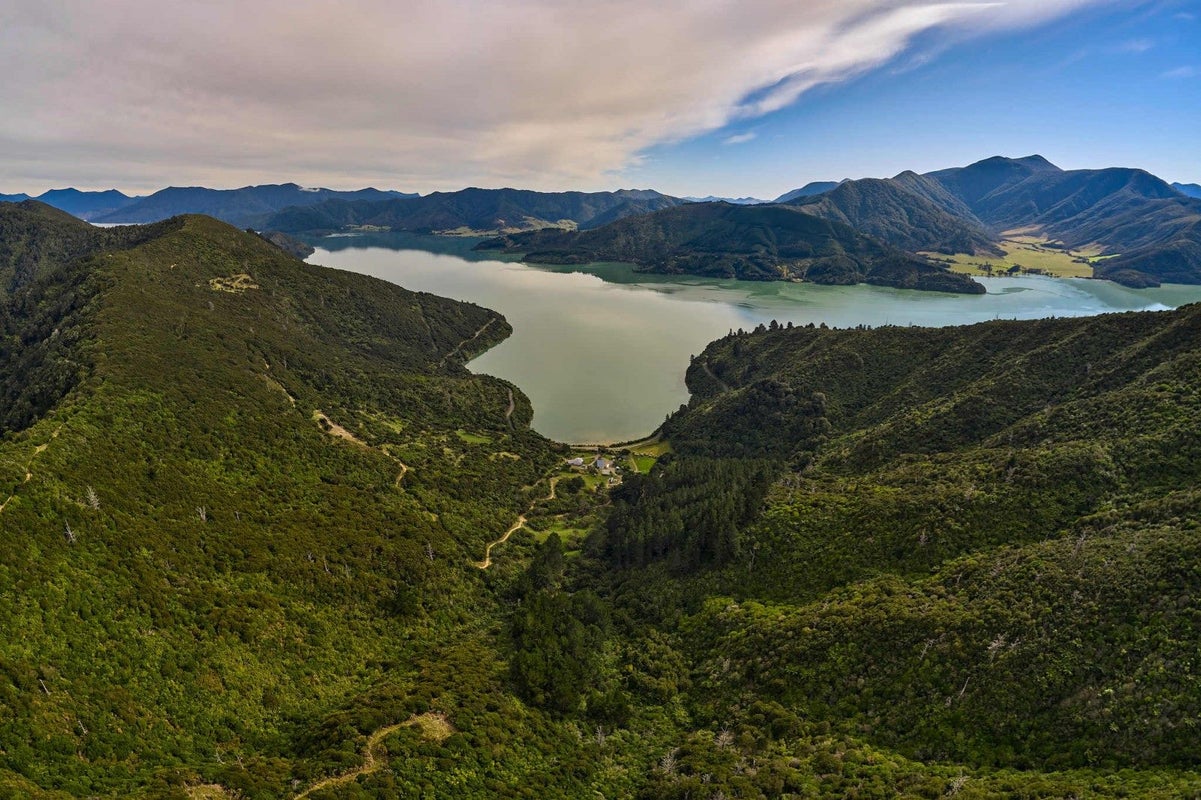 3582 Kenepuru, BLACK ROCK, MARLBOROUGH SOUNDS - Carousel 2
