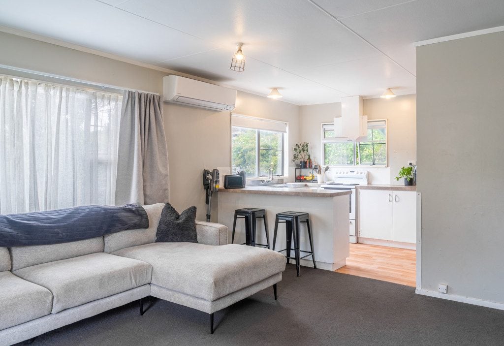 2/14 Emano Street, Toi Toi, Nelson - Carousel 1
