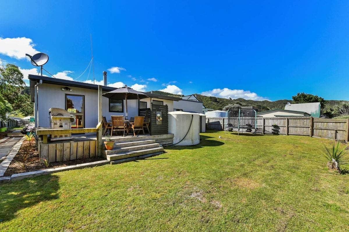 9 Cordyline Road, Tuakau - Carousel 1