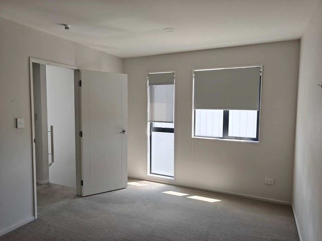 2/16 William Roberts Road, Pakuranga, Auckland - Carousel 12