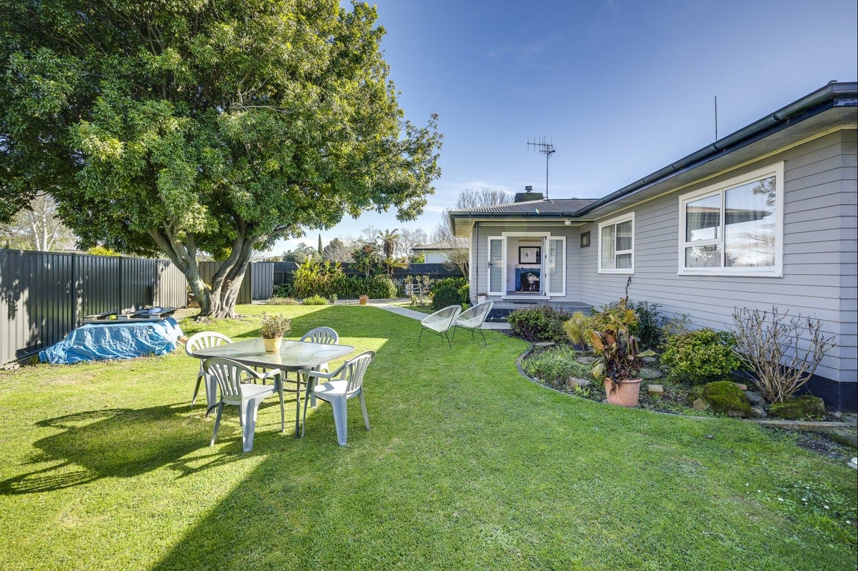 28 Henley Crescent, Pirimai, Napier - Carousel 19