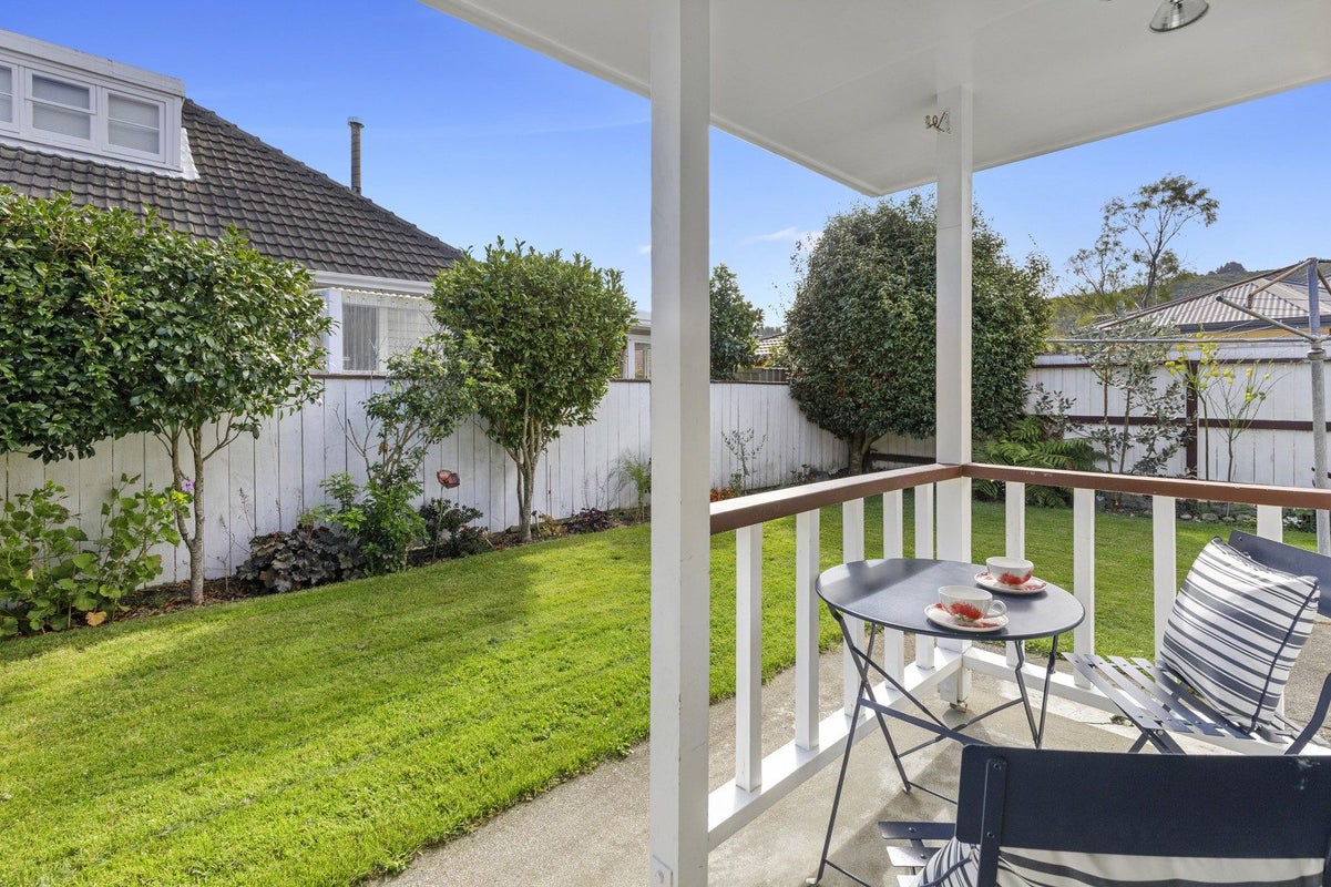 F2/59 Kowhai Avenue, Ebdentown, Upper Hutt - Carousel 2