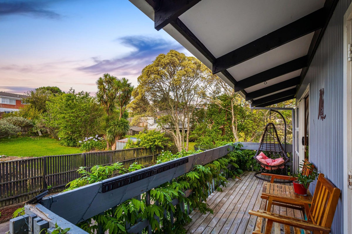 2/6 Anich Road, Massey, Auckland - Carousel 2
