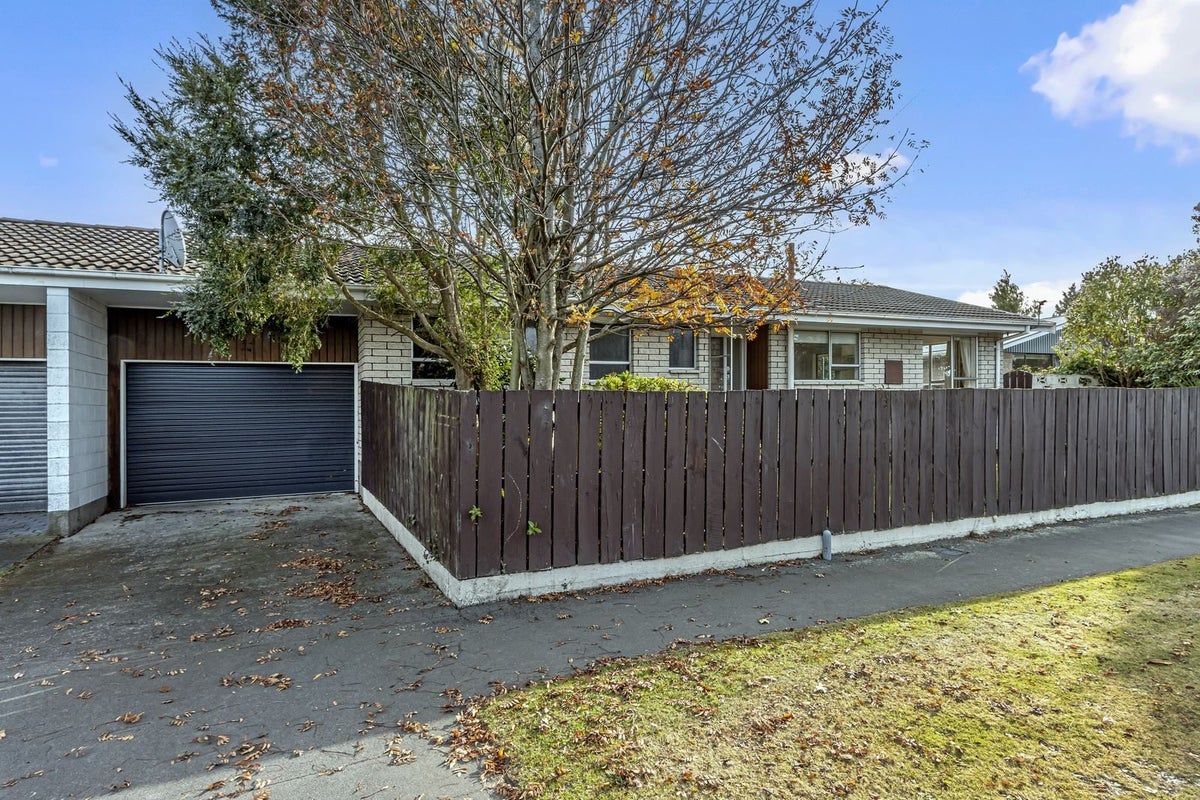1/1 Hounslow Street, Ilam, Christchurch - Carousel 2