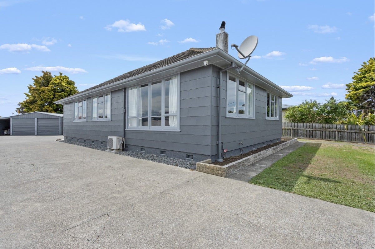 29 Kelvin Road, Maraenui, Napier - Carousel 25